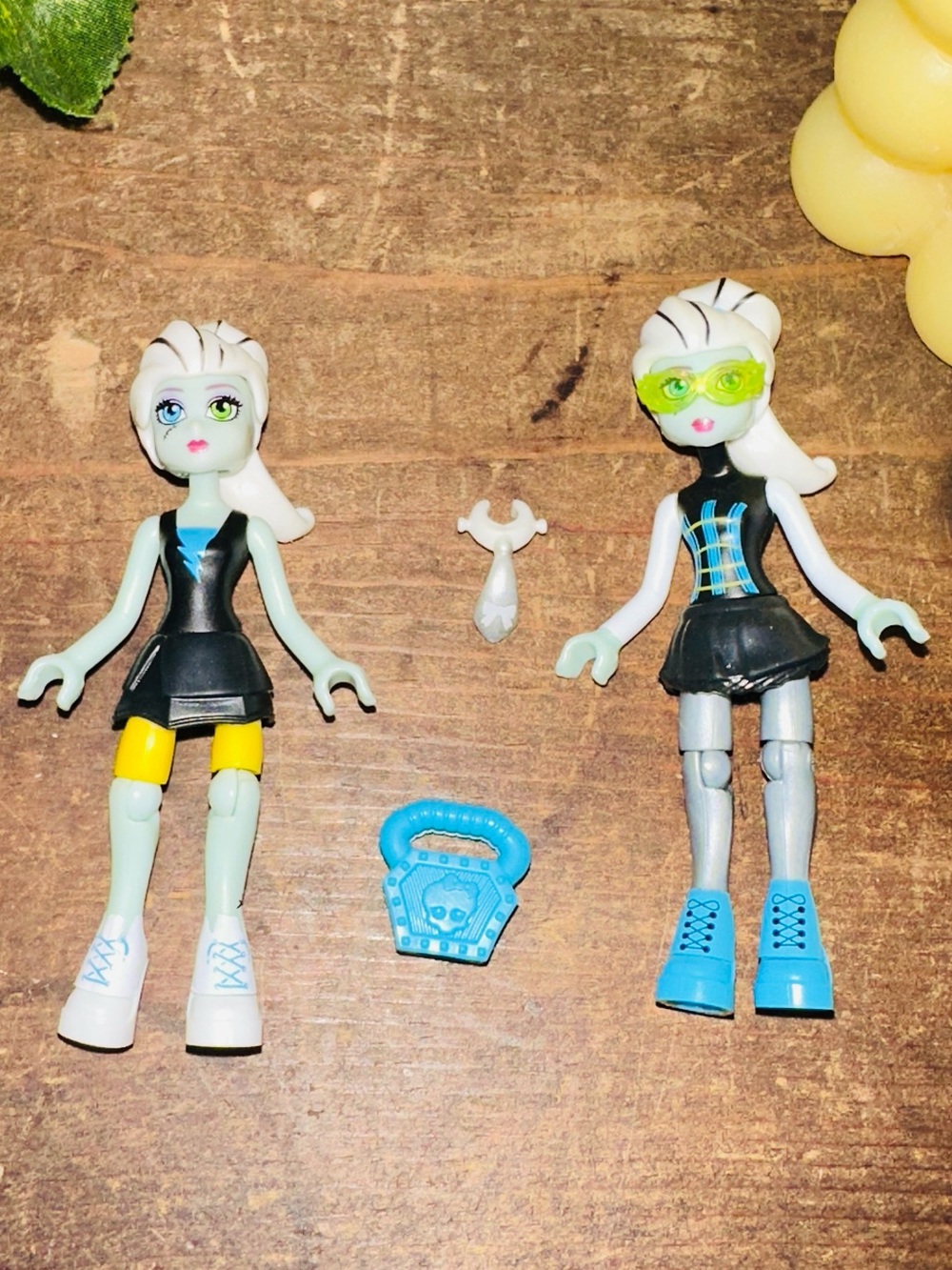 Monster High Frankie Stein Mega Bloke Figure Bundle